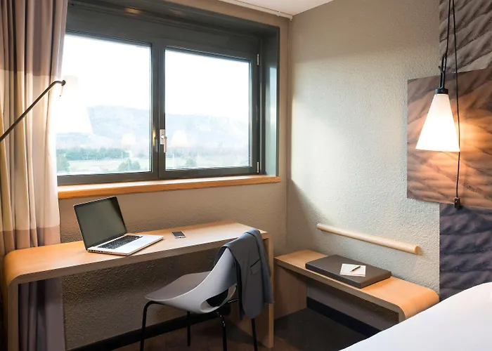 Ibis Sud Βαλένς